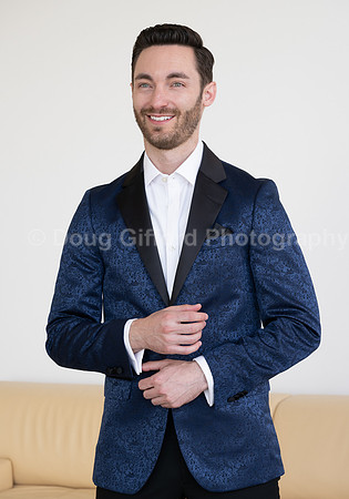 Portraits of the Pacific Symphony Artistic & Music Director Designate, Alexander Shelley and Pacific Symphony Principal Pops Conductor, Enrico Lopez-Yañez
