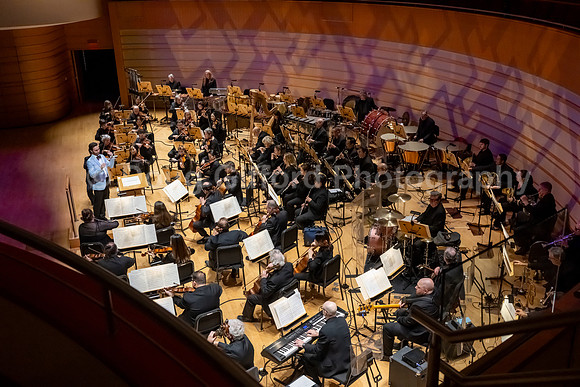 Pacific Symphony Pops Series - Cirque Goes Broadway with Troupe Vertigo