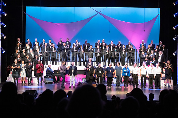 MenAlive - OC Gay Men's Chorus / "I am America"