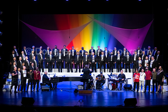 MenAlive - OC Gay Men's Chorus / "I am America"