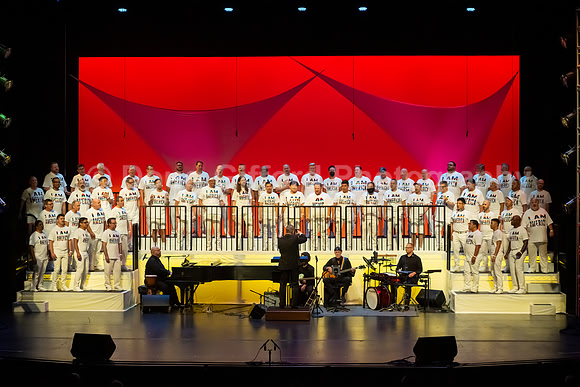 MenAlive - OC Gay Men's Chorus / "I am America"