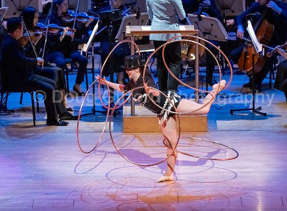 Pacific Symphony Pops Series - Cirque Goes Broadway with Troupe Vertigo