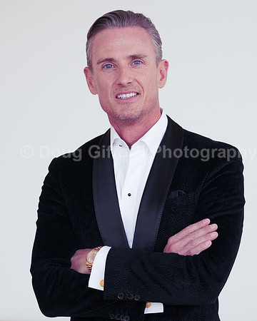 Portraits of the Pacific Symphony Artistic & Music Director Designate, Alexander Shelley and Pacific Symphony Principal Pops Conductor, Enrico Lopez-Yañez
