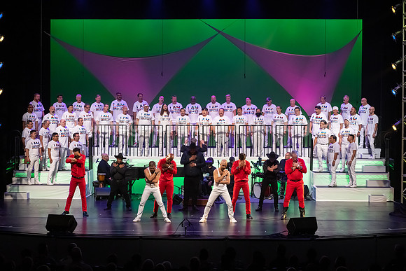 MenAlive - OC Gay Men's Chorus / "I am America"