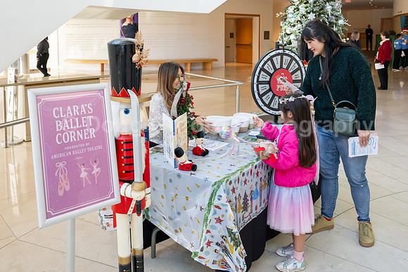 Pacific Symphony - The Nutcracker for Kids!