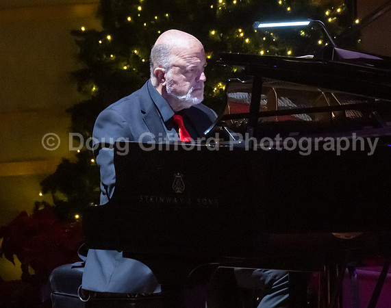 Pacific Chorale – “Tis the Season”