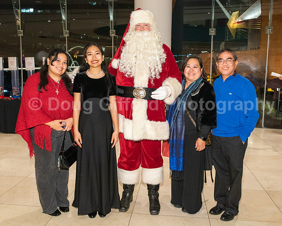 Pacific Chorale – “Tis the Season”