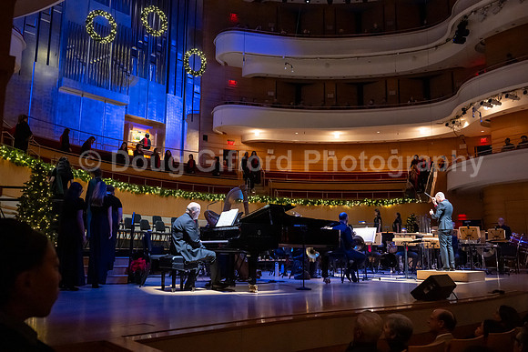 Pacific Chorale – “Tis the Season”