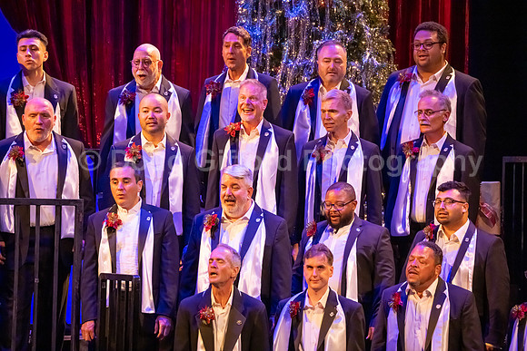 MenAlive - "Merry & Bright, Tinseltown"