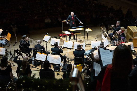 Pacific Chorale  "Tis The Season!"