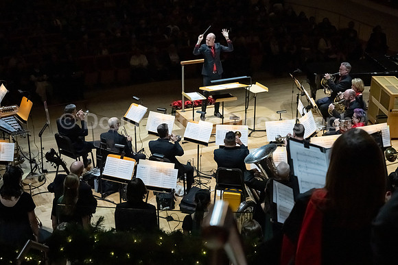 Pacific Chorale  "Tis The Season!"