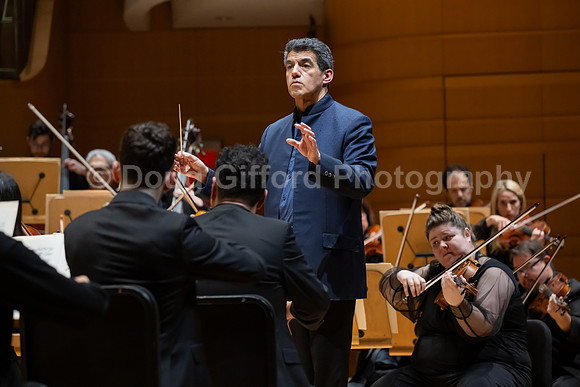 Pacific Symphony / Tchaikovsky’s Fifth & Avi Avital