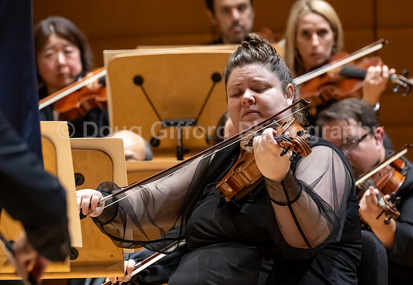 Pacific Symphony / Tchaikovsky’s Fifth & Avi Avital