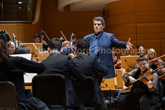 Pacific Symphony / Tchaikovsky’s Fifth & Avi Avital