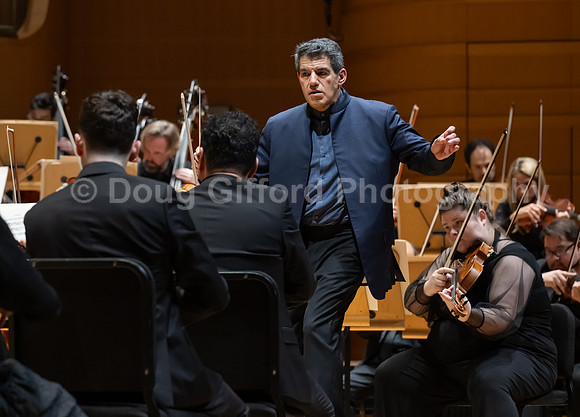Pacific Symphony / Tchaikovsky’s Fifth & Avi Avital