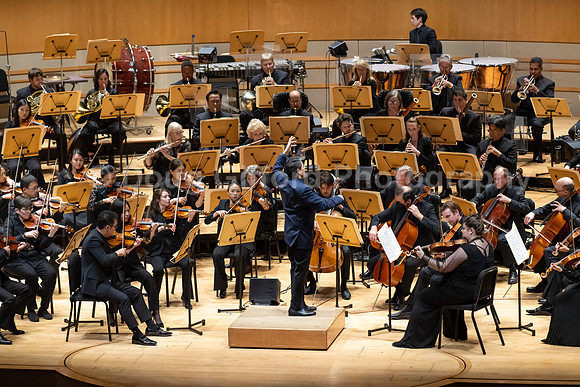 Pacific Symphony / Tchaikovsky’s Fifth & Avi Avital