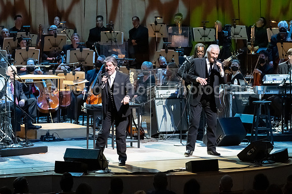 Pacific Symphony - Valentine's Day with the Righteous Brothers