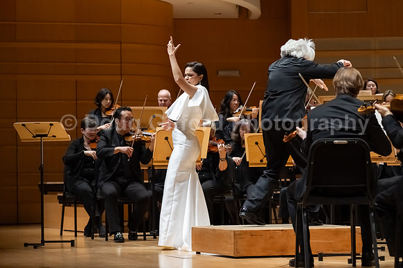 Pacific Symphony - Joshua Bell & Larisa Martínez: Voice & the Violin