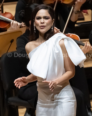 Pacific Symphony - Joshua Bell & Larisa Martínez: Voice & the Violin
