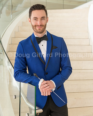 Pacific Symphony 2023-24 Pops Conductor, Enrico Lopez-Yañez