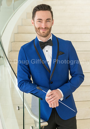 Pacific Symphony 2023-24 Pops Conductor, Enrico Lopez-Yañez