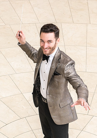 Pacific Symphony 2023-24 Pops Conductor, Enrico Lopez-Yañez