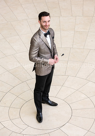 Pacific Symphony 2023-24 Pops Conductor, Enrico Lopez-Yañez