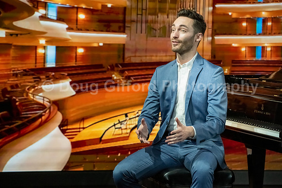 Pacific Symphony 2023-24 Pops Conductor, Enrico Lopez-Yañez