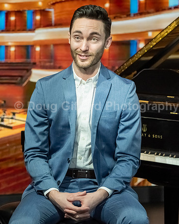 Pacific Symphony 2023-24 Pops Conductor, Enrico Lopez-Yañez