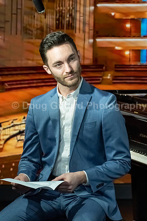 Pacific Symphony 2023-24 Pops Conductor, Enrico Lopez-Yañez