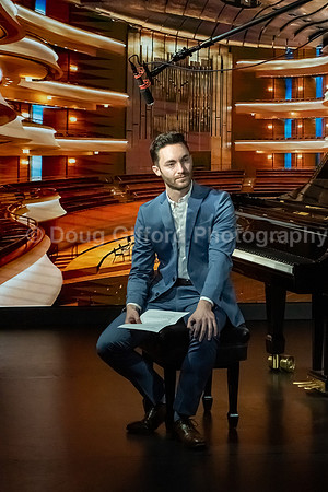 Pacific Symphony 2023-24 Pops Conductor, Enrico Lopez-Yañez