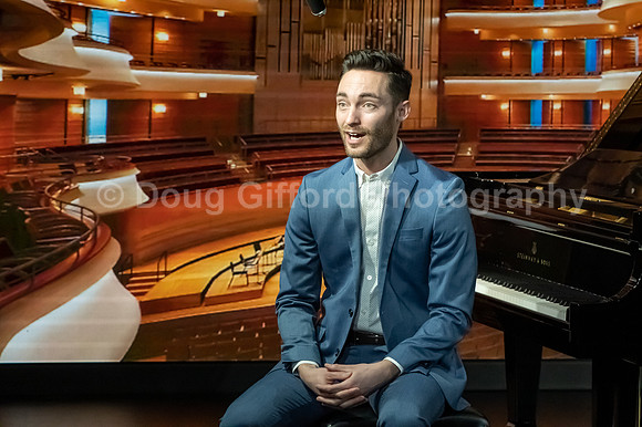 Pacific Symphony 2023-24 Pops Conductor, Enrico Lopez-Yañez