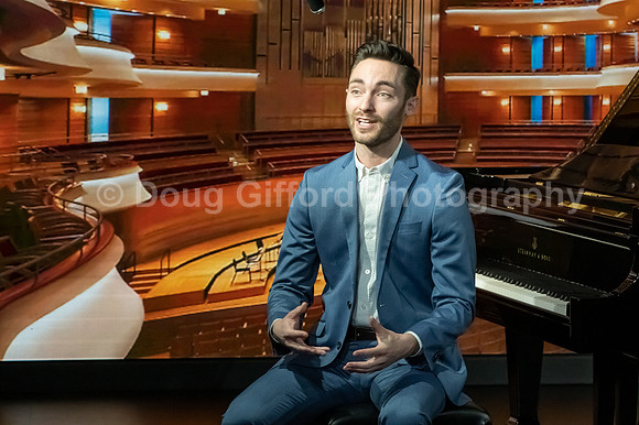 Pacific Symphony 2023-24 Pops Conductor, Enrico Lopez-Yañez