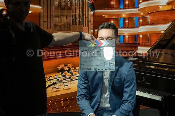 Pacific Symphony 2023-24 Pops Conductor, Enrico Lopez-Yañez