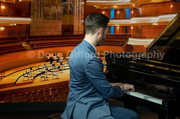 Pacific Symphony 2023-24 Pops Conductor, Enrico Lopez-Yañez
