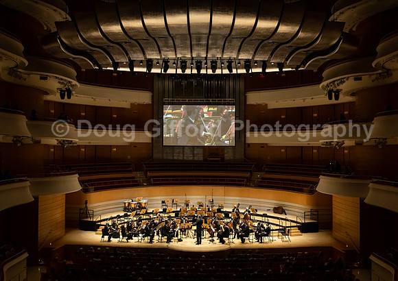 Pacific Symphony - Tao Plays Mozart