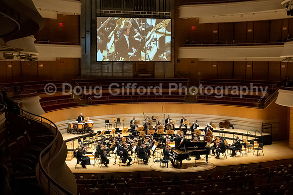 Pacific Symphony - Tao Plays Mozart
