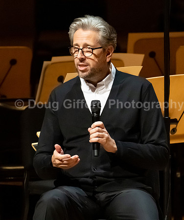Pacific Symphony - Tao Plays Mozart