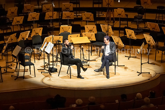 Pacific Symphony - Tao Plays Mozart
