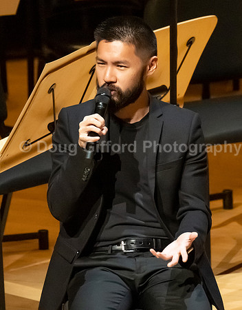 Pacific Symphony - Tao Plays Mozart