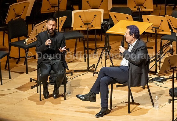 Pacific Symphony - Tao Plays Mozart