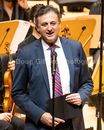 Pacific Symphony - Tao Plays Mozart