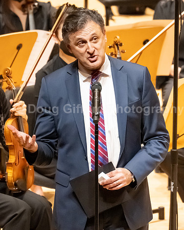 Pacific Symphony - Tao Plays Mozart