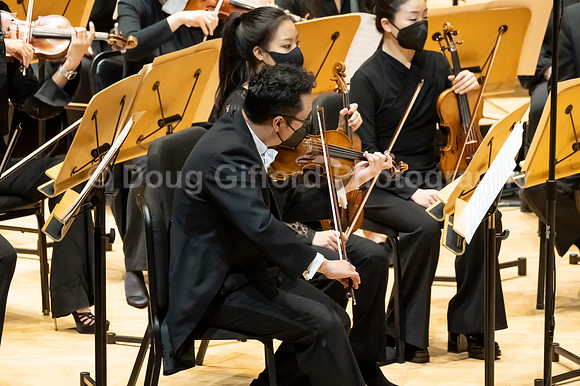 Pacific Symphony - Tao Plays Mozart