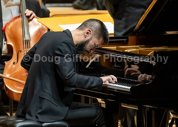 Pacific Symphony - Tao Plays Mozart