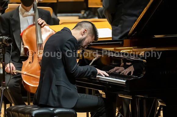 Pacific Symphony - Tao Plays Mozart