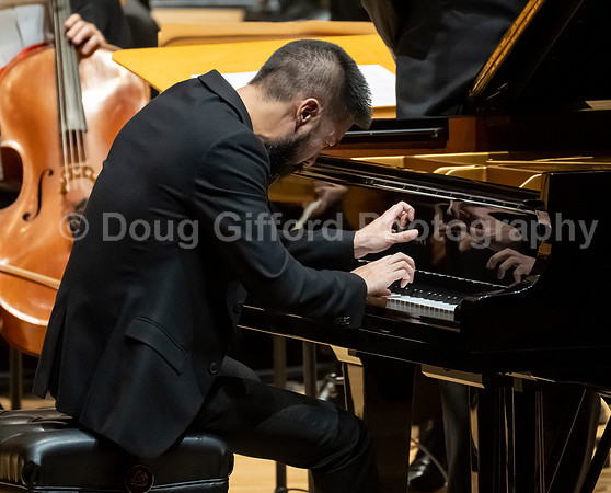 Pacific Symphony - Tao Plays Mozart