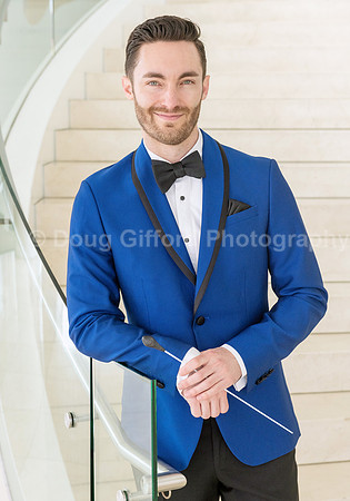 Pacific Symphony 2023-24 Pops Conductor, Enrico Lopez-Yañez