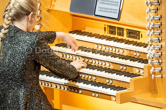 Pacific Symphony - Organ Superstar Anna Lapwood