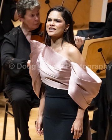 Pacific Symphony - Joshua Bell & Larisa Martínez: Voice & the Violin